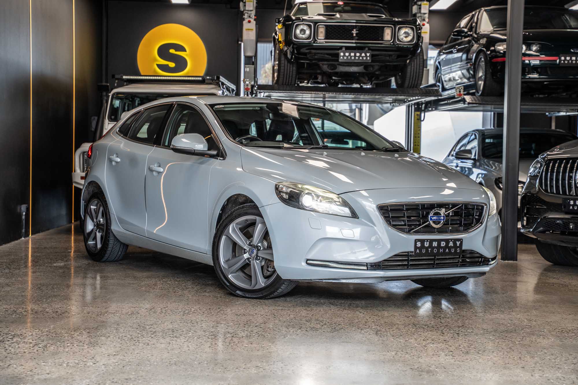 2015 Volvo M Series V40 T4 Luxury | Sunday Autohaus
